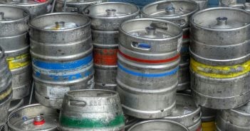Bierfässer Kanaren