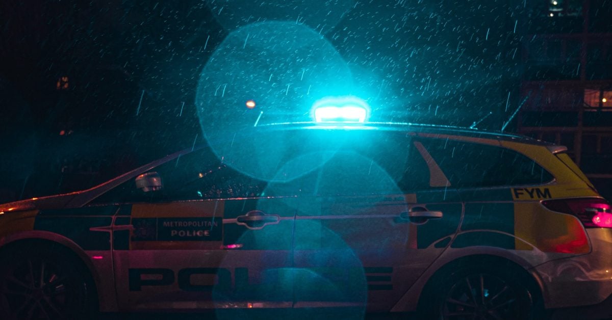 Teneriffa: Auto mit zwei Personen stürzt von Klippe und landet auf dem Dach