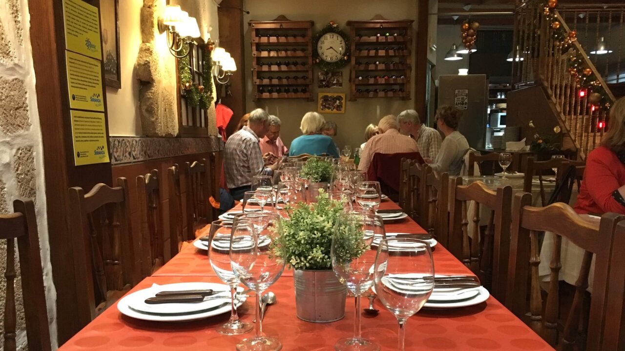 Bodega Julián – Kanarische Köstlichkeiten und Live-Musik