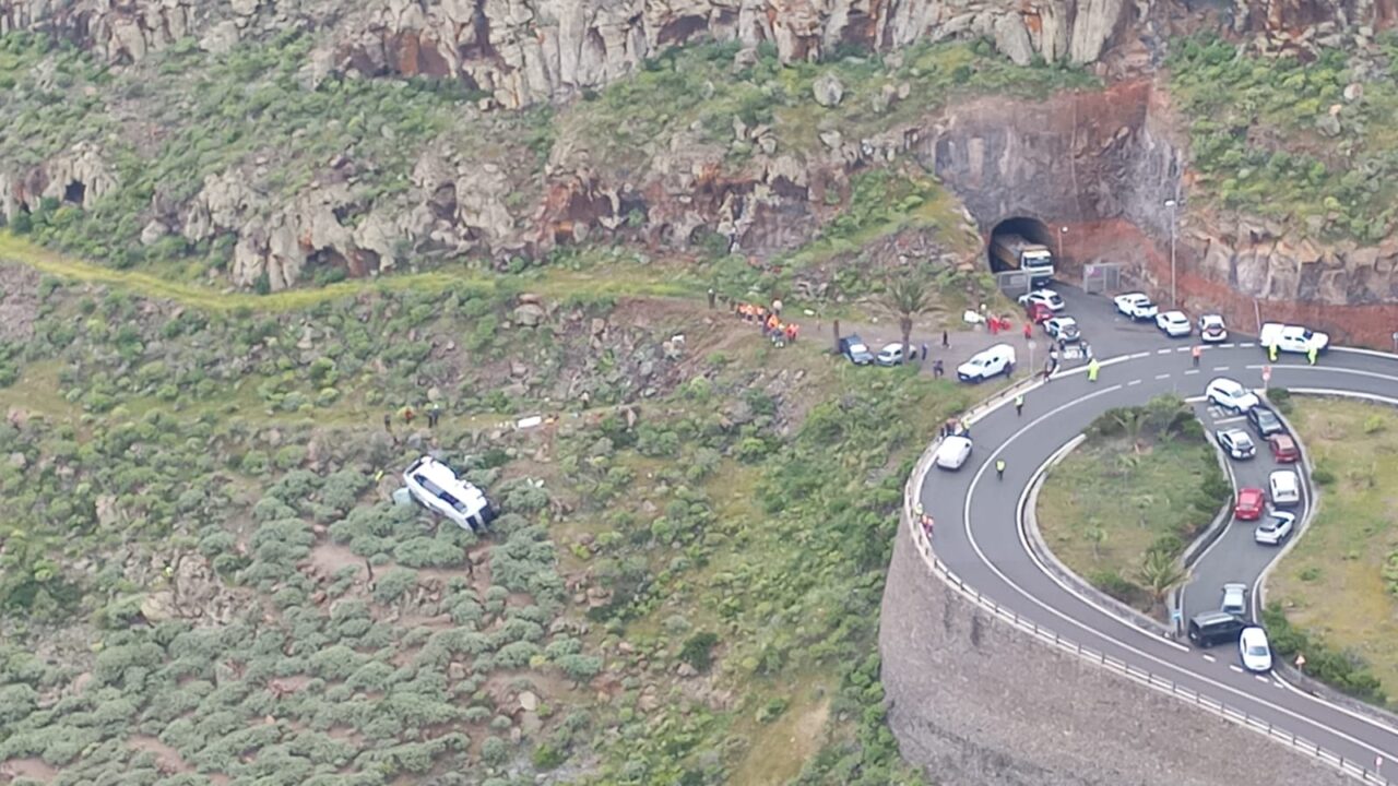 Neue Details zum Busunfall auf La Gomera: Ein Toter, 27 Verletzte