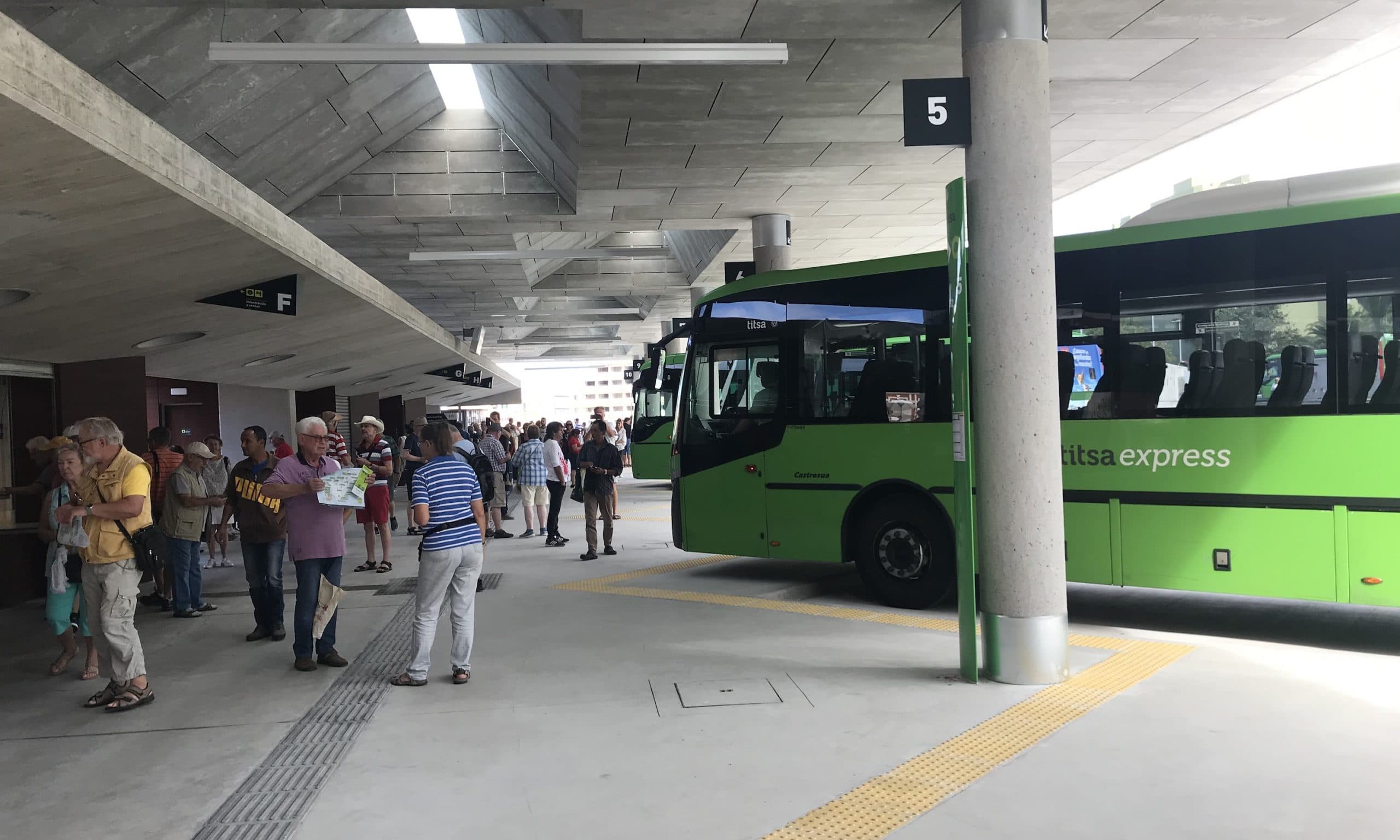Kanaren-Nahverkehr: Bus & Bahn bald für alle kostenlos?