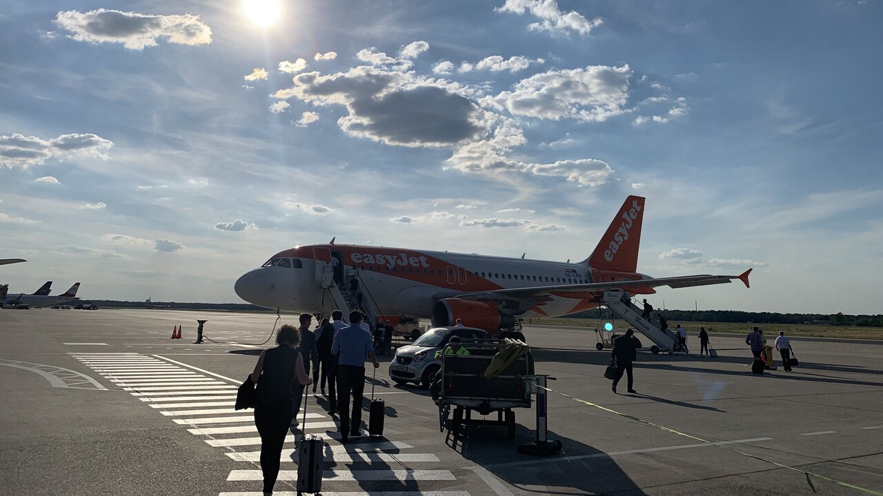 Flughafen Teneriffa: Aus dem Flugzeug in den Knast