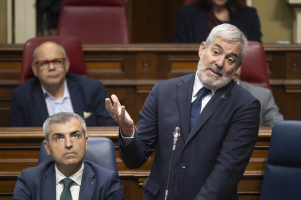 Clavijo turns housing protest slogan on its head in Canary Islands