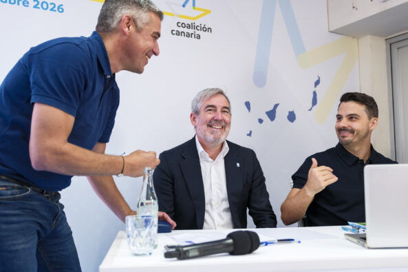 CC elige por unanimidad a Clavijo para las elecciones de 2027