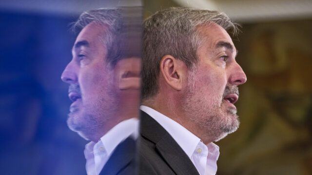 Der Präsident der Kanarischen Inseln, Fernando Clavijo, eröffnete am Montag das Forum "Der Tourismus der Zukunft: Souveränität
