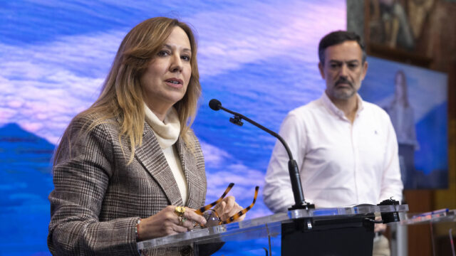 Archivfoto der Präsidentin und des Vizepräsidenten des Inselrats von Teneriffa, Rosa Dávila (links) und Lope Afonso (rechts)