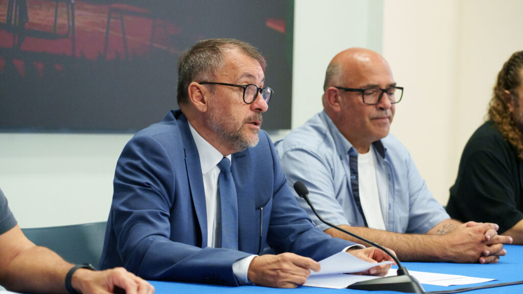 Der Bürgermeister von Santa Cruz de Tenerife, José Manuel Bermúdez (rechts)