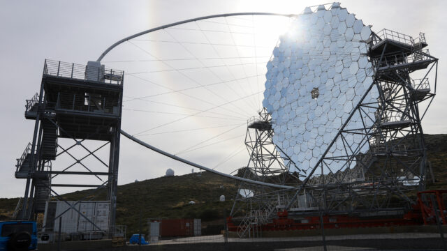 Ein aus elf Ländern bestehendes wissenschaftliches Konsortium hat am Donnerstag im Observatorium Roque de lo Muchachos auf La Palma die vier großen
