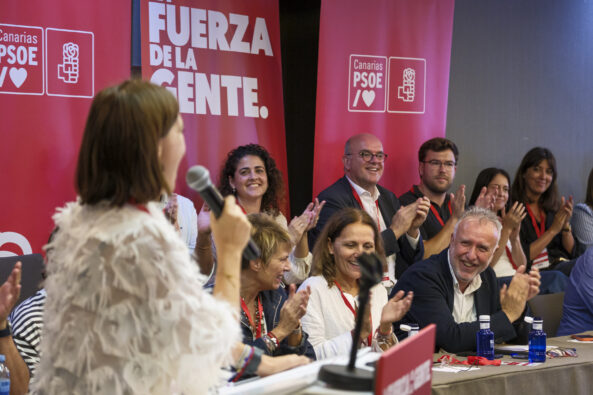 PSOE setzt in Teneriffa auf Valbuena und Arocha, in Las Palmas erneut