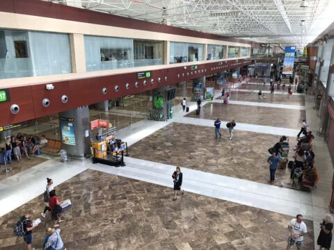Flughafen Teneriffa Süd innen