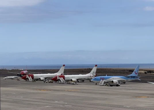 Mann raucht auf Teneriffa-Flug – Festnahme!