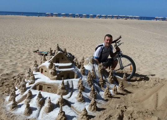 Heimo Katzbauer Kanaren Einrad Fuerteventura Sandburg Strand