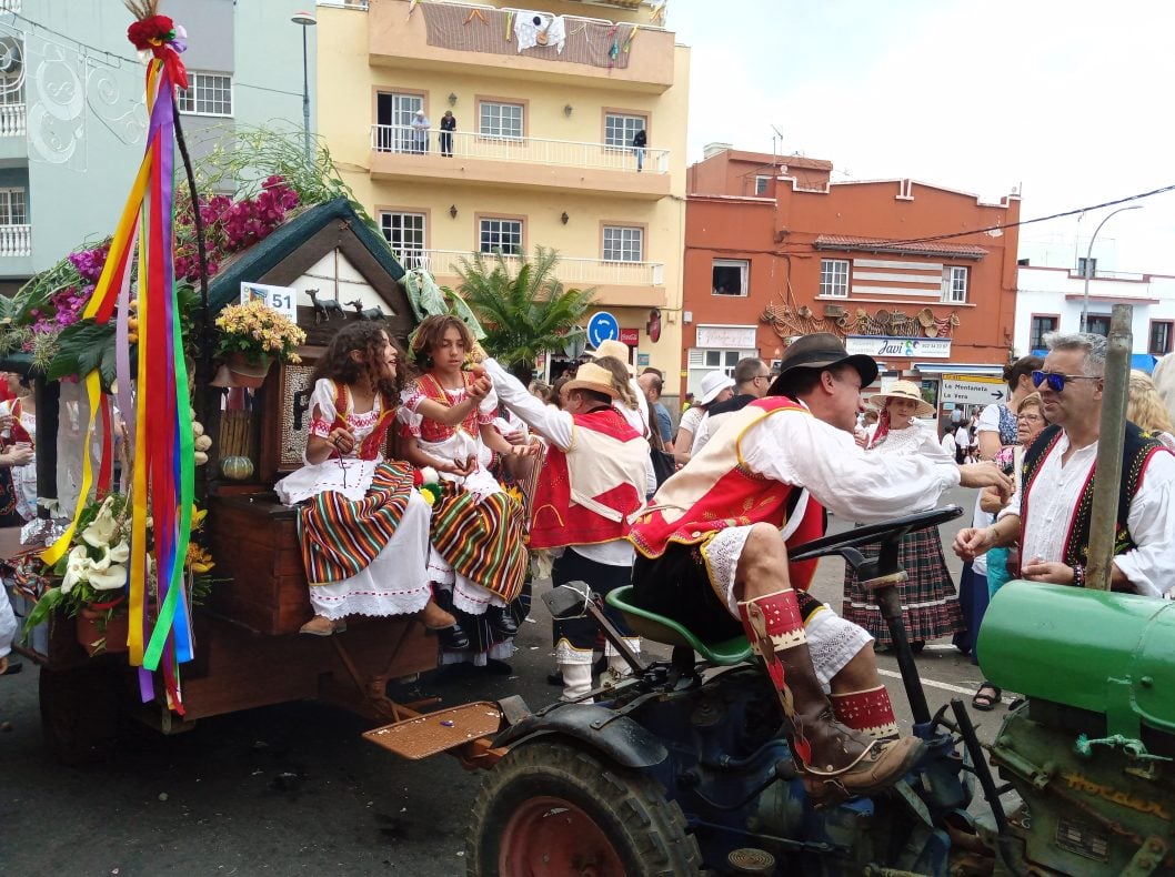 Romería Los Realejos - Traktor