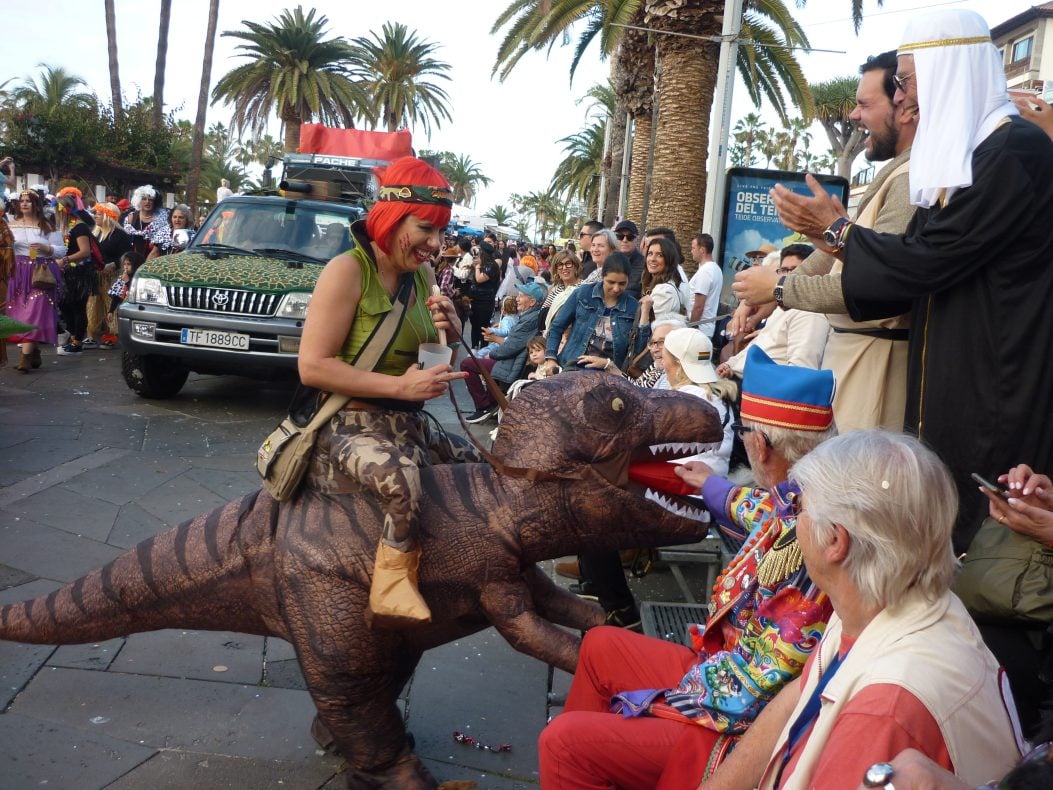 Karneval Teneriffa Puerto de la Cruz Umzug 25 25