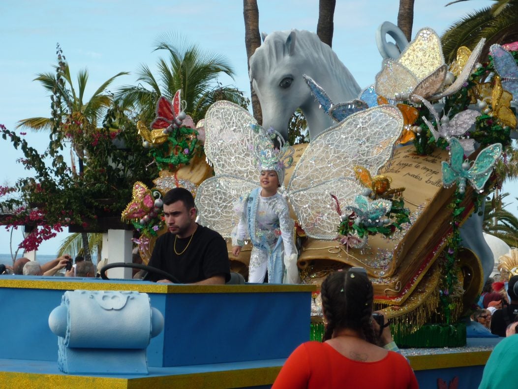 Karneval Teneriffa Puerto de la Cruz Umzug 25 35
