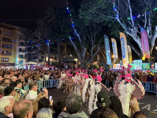 Puerto de la Cruz startet in den Straßen-Karneval