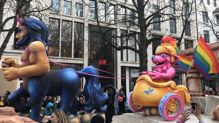 Karneval Düsseldorf Rosenmontagszug KG Regenbogen