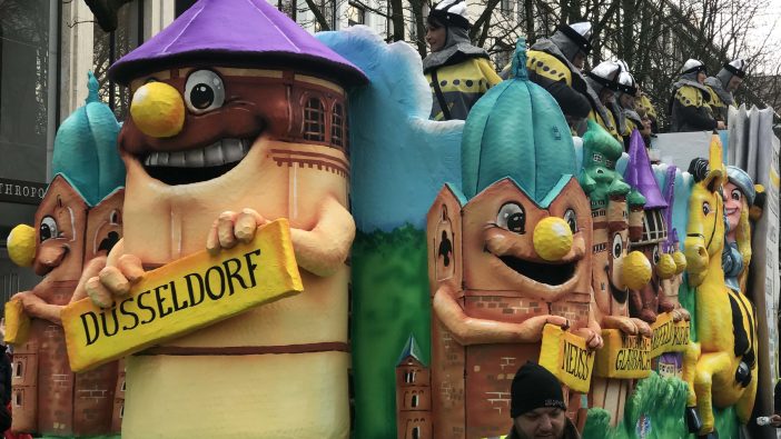 Karneval Düsseldorf Rosenmontagszug Rheinische Post