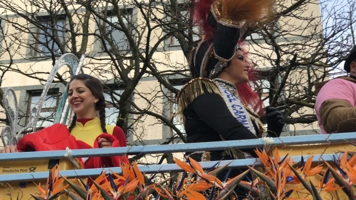 Karneval Düsseldorf Rosenmontagszug Teneriffa Puerto Reina Kostüm