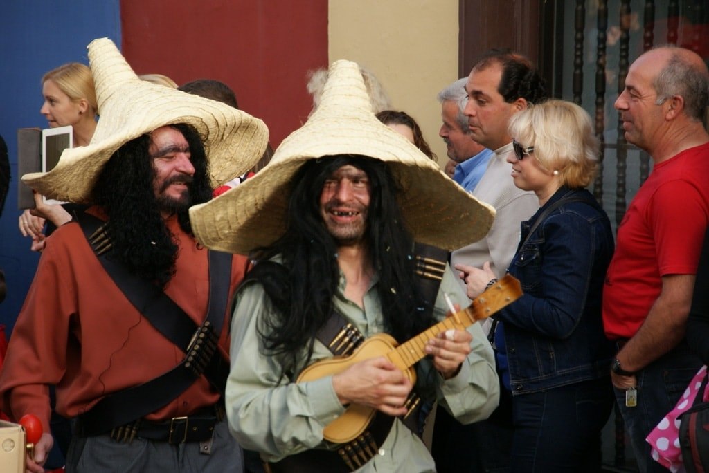 Puerto de la Cruz Teneriffa Karneval Hausierer