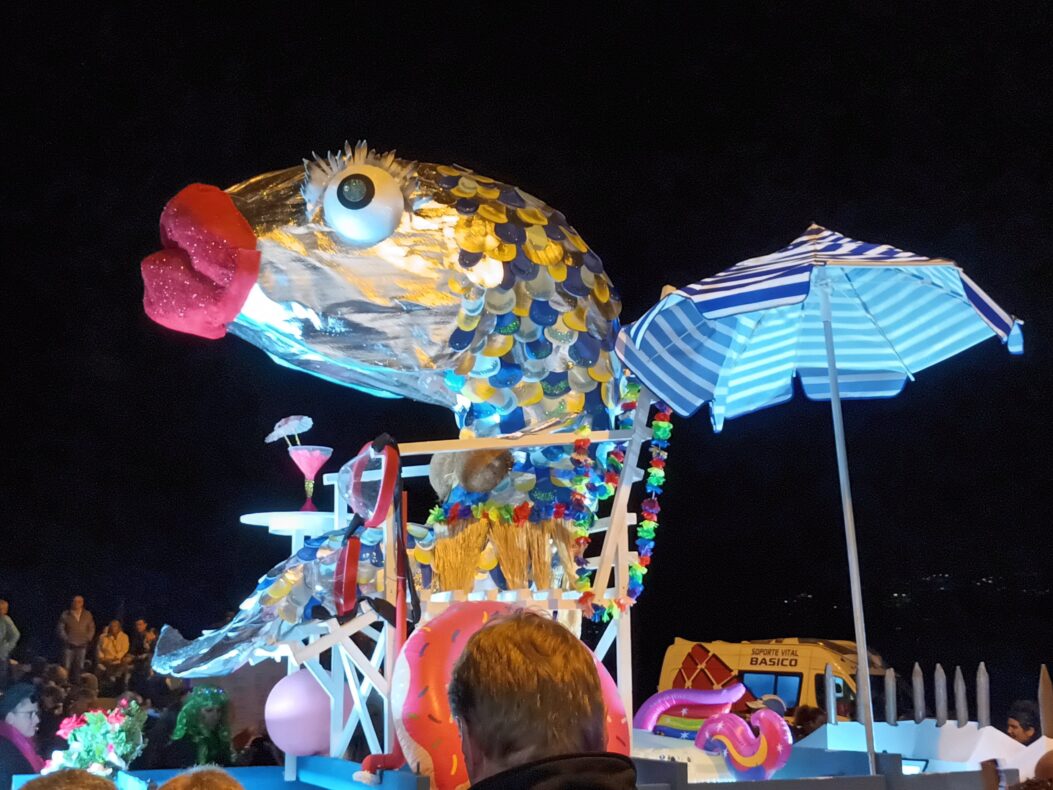 Karneval Puerto de la Cruz Teneriffa Beerdigung der Sardine