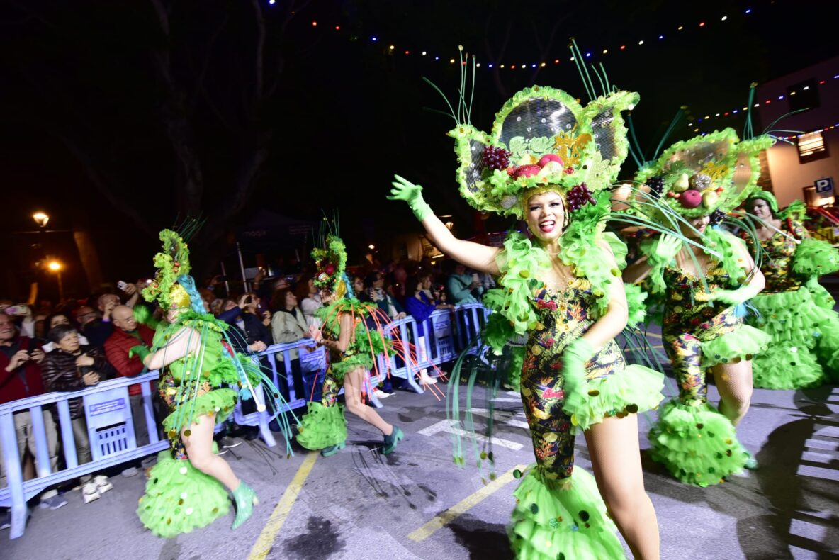 Karneval Puerto de la Cruz Teneriffa Straßenkarneval Samba