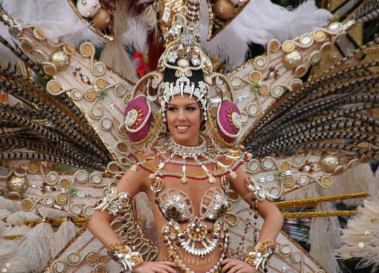 Die Karnevalskönigin beim Karneval auf Teneriffa