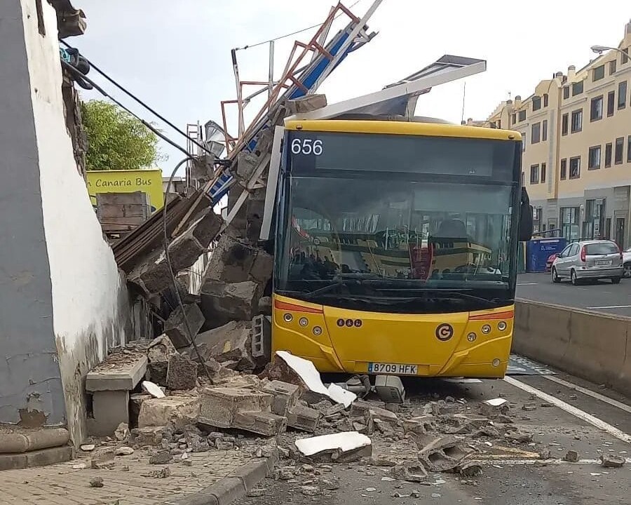 Unwetter über den Kanaren: Zerstörung und schwer verletzte Frau auf Teneriffa