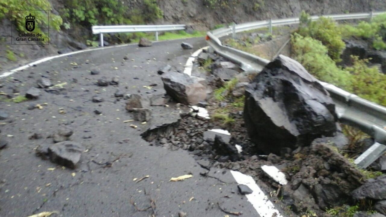 Unwetter-Bilanz: Erdrutsche und Flugumleitungen auf den Kanaren