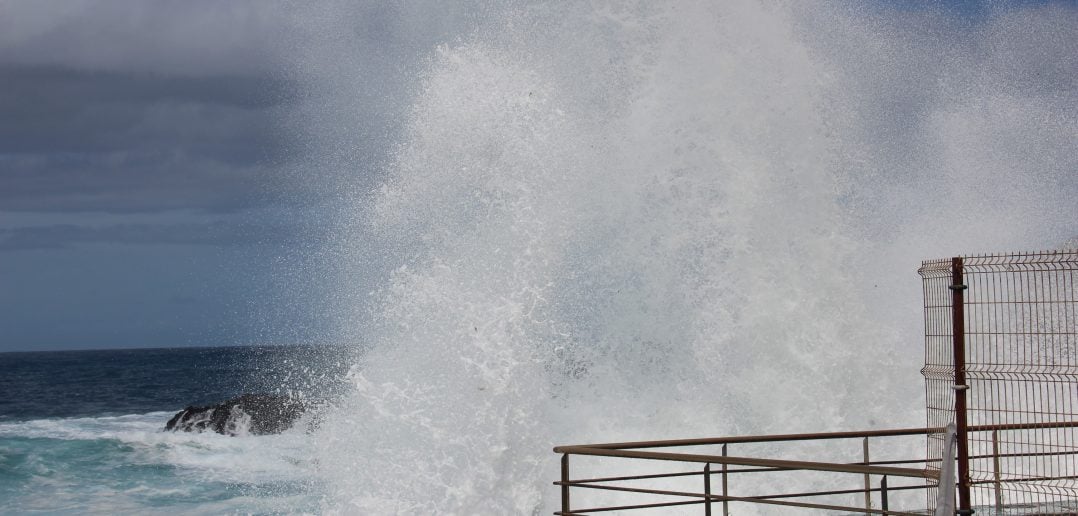 Wellen Teneriffa Sturm Mesa del Mar 4