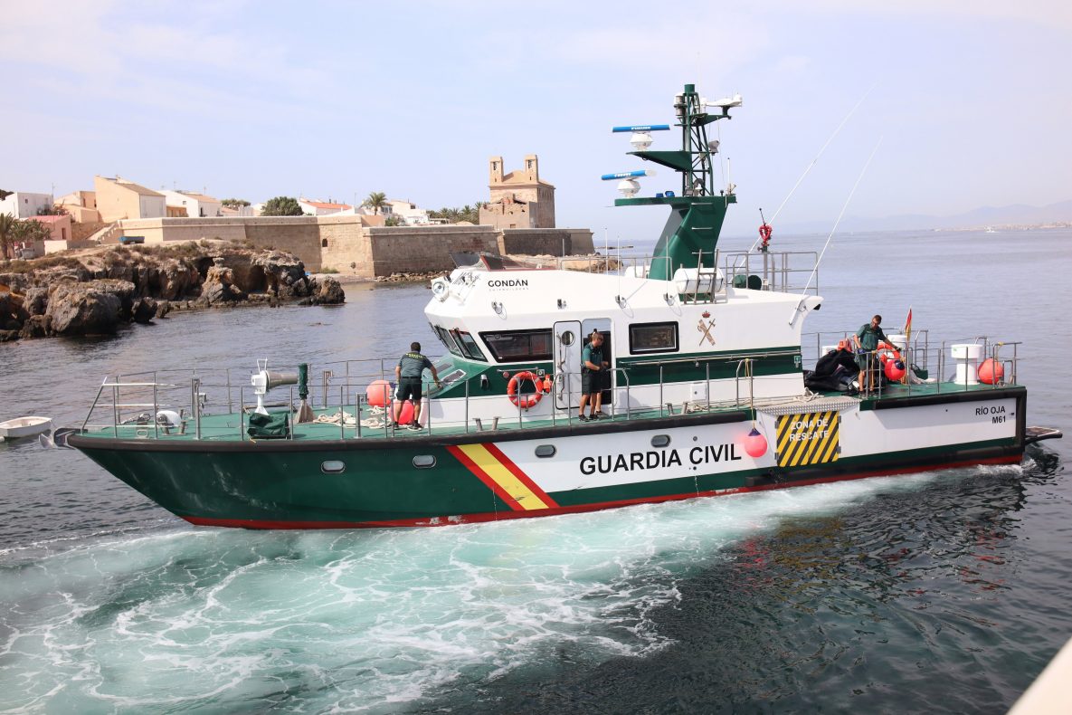 Polizei rettet Mann auf Teneriffa gleich zweimal aus dem Meer