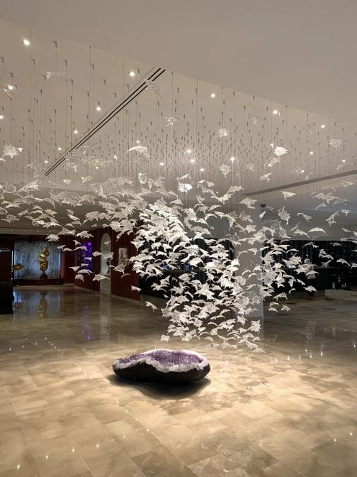 Hotel Botanico Teneriffa Lobby Kunstwerk Skulptur Kristalle