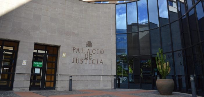 Gran Canaria: Polizist hilft Flüchtigem mit falschem Ausweis - Gefängnis