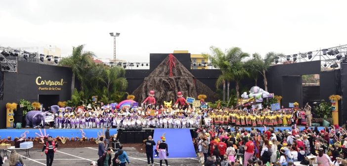 Karneval Puerto de la Cruz Teneriffa große Bühne