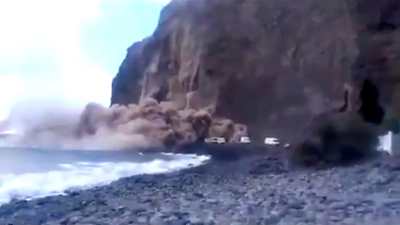 Steilküste von La Gomera stürzt ins Meer – Video zeigt den Erdrutsch