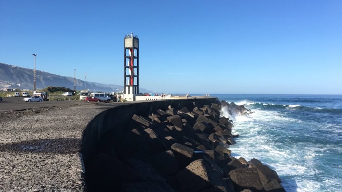 Mole Wellenbrecher Puerto de la Cruz Teneriffa