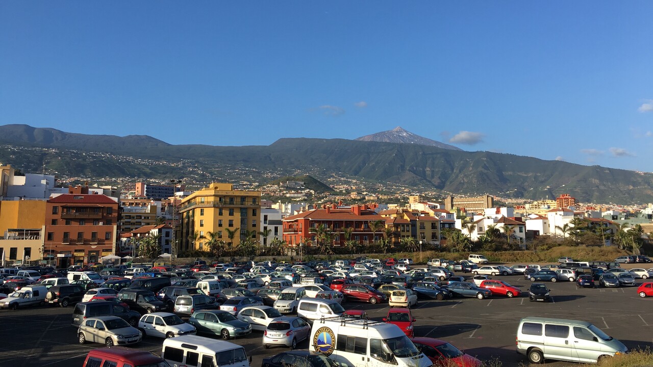 Parkplatz Puerto de la Cruz Teneriffa Sonne
