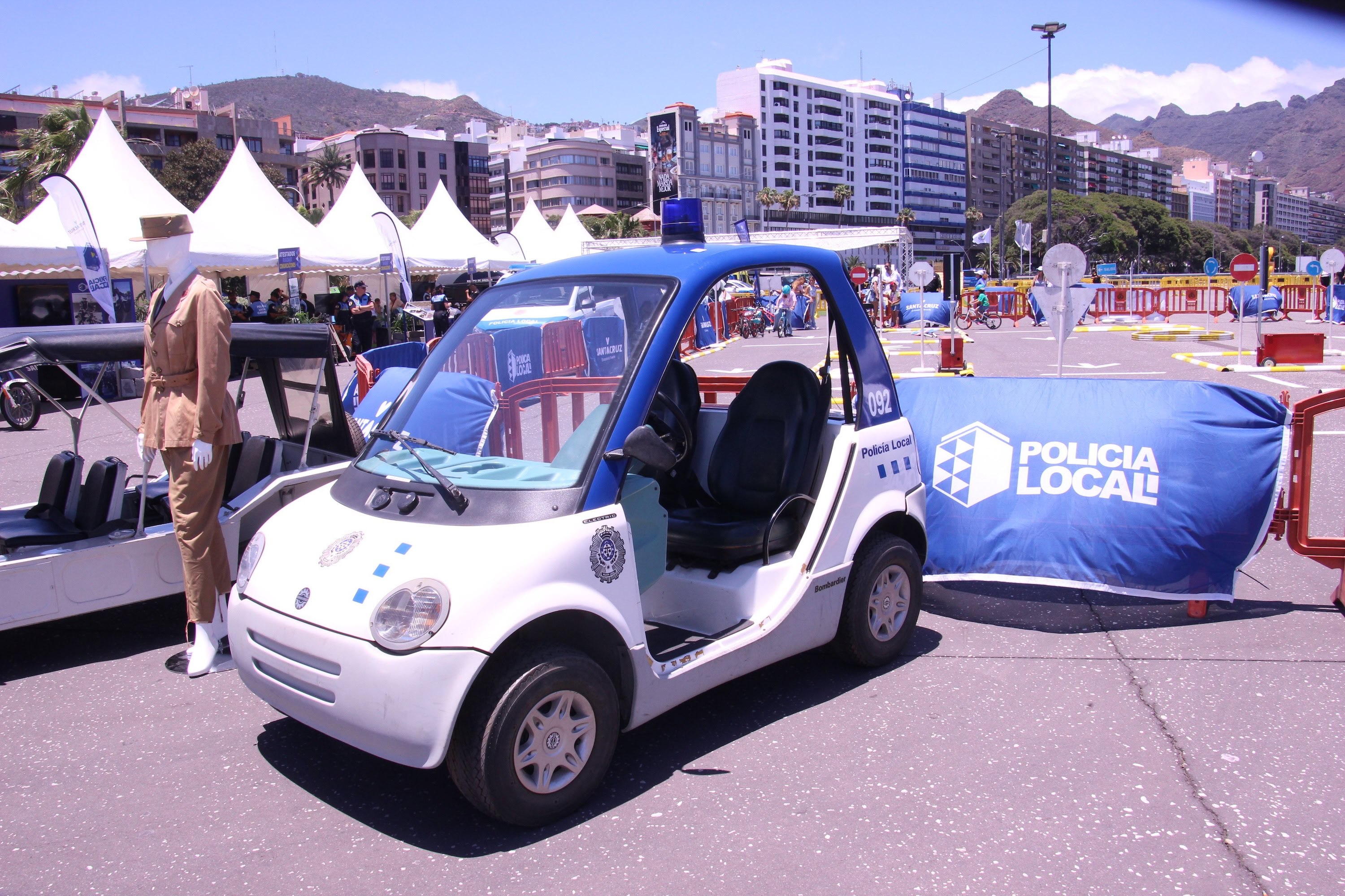 Fotos: Teneriffas Polizei damals und heute