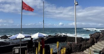 San Telmo Puerto de la Cruz Rote Fahne
