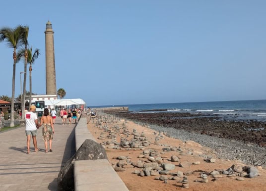 Steintürme Boulevard Oasis Maspalomas Gran Canaria