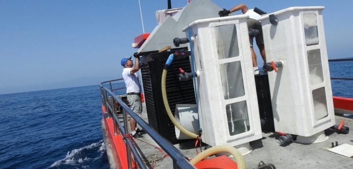 Weltweit einmaliges Schiff bekämpft Mikroalgen vor den Kanaren