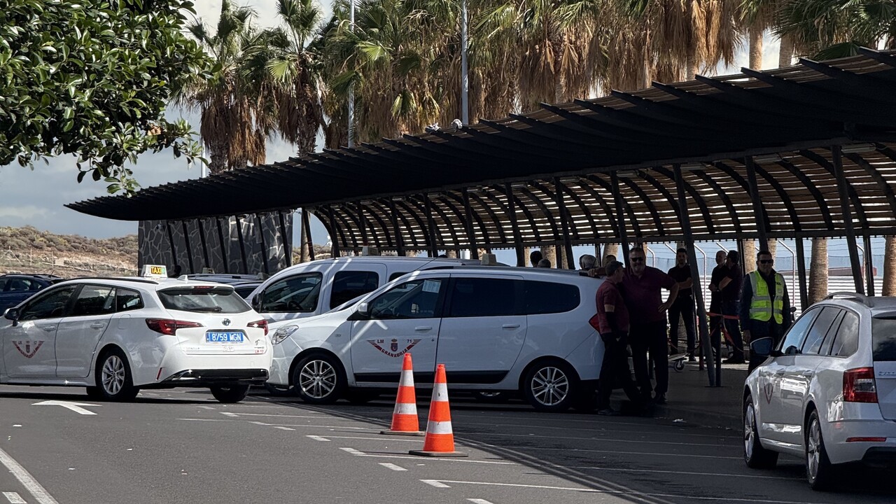 Chaos am Flughafen Teneriffa-Süd: Cabildo geht gegen Aena vor