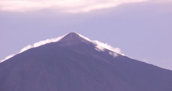 Der Teide auf Teneriffa bei Föhn