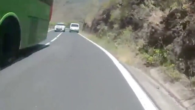 Teneriffa Beinahe-Unfall Auto Lieferwagen Fahrrad