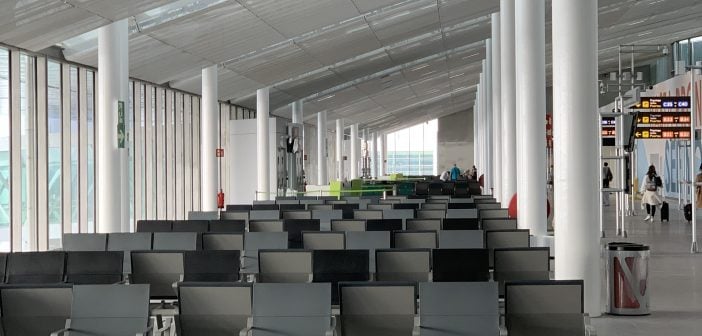 Teneriffa Süd Flughafen Terminal 2 Wartebereich