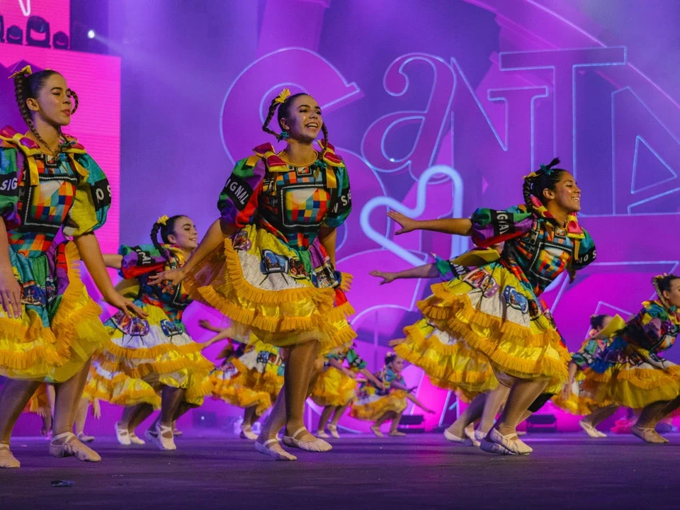 Dance group competition at the Santa Cruz Carnival