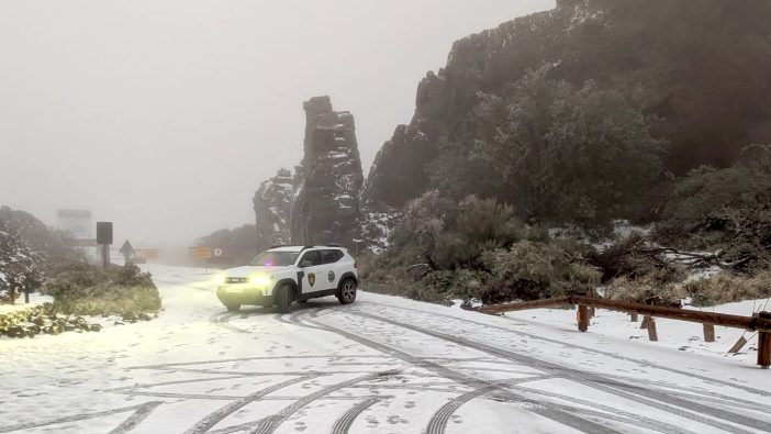 Unwetter Therese Kanaren Schnee Teide