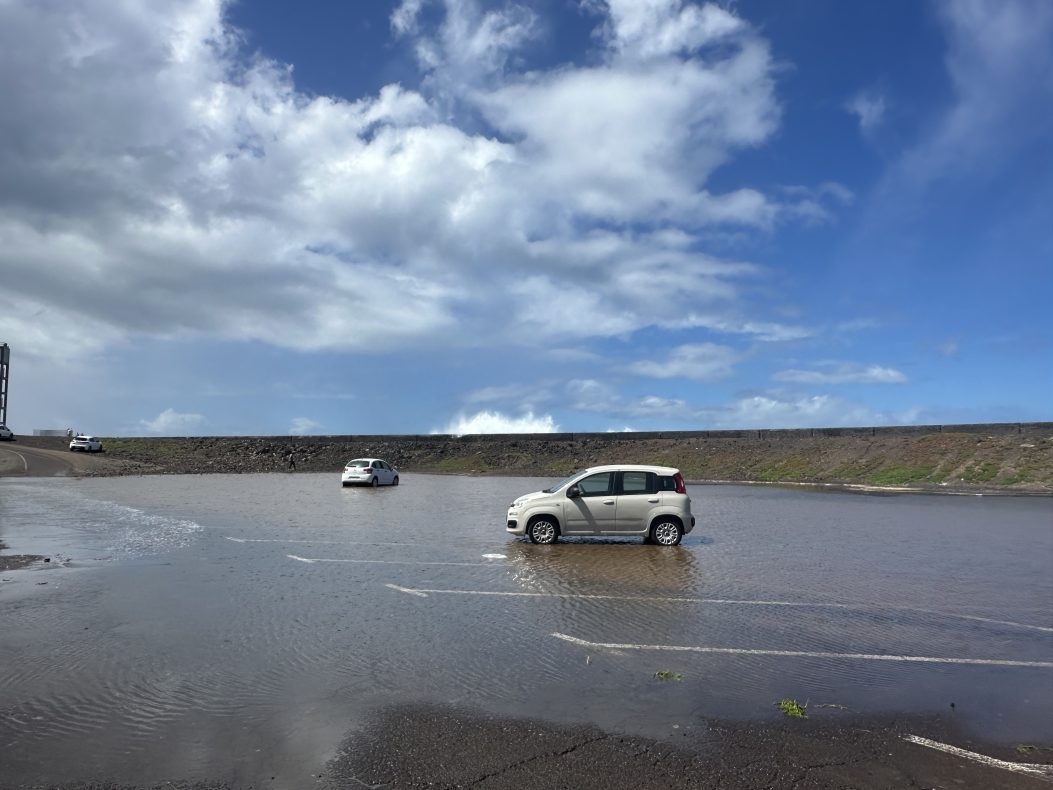 Unwetter Therese Kanaren Auto Pfütze