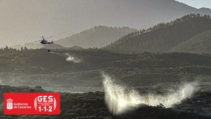 Waldbrand Teneriffa 725 Löschhubschrauber