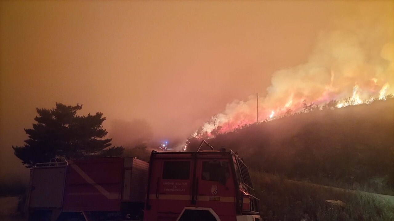 Wandbrand auf Teneriffa: 2000 Hektar verbrannt – Feuer bedroht mehrere Städte